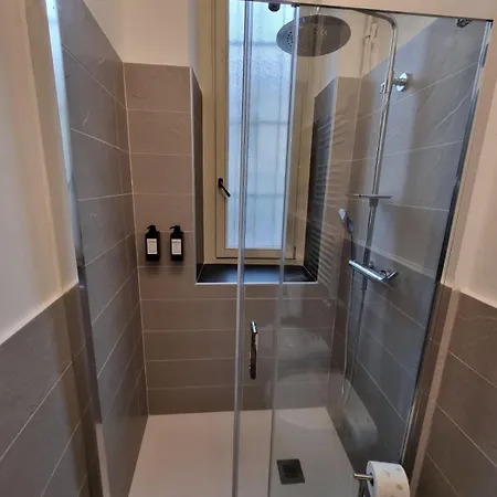 Oda ve Kahvaltı Navigli Modern
